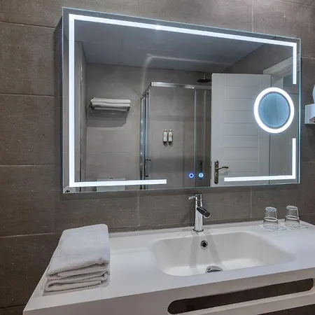 Hotel Plaza (adults Only) 4*